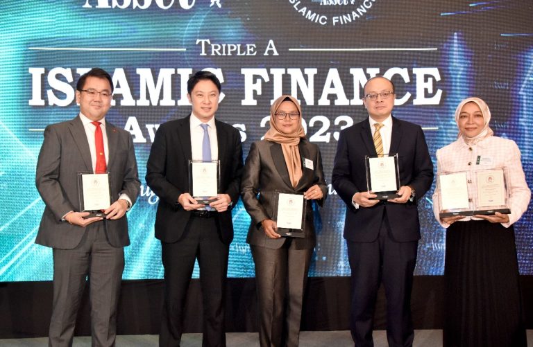 Sukuk Kelestarian SME Bank terima Anugerah Terbaik oleh The Asset Triple A 2023