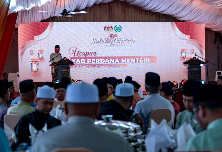 Institusi kerajaan guna beras import, bantu rakyat dapat bekalan tempatan – PM Anwar